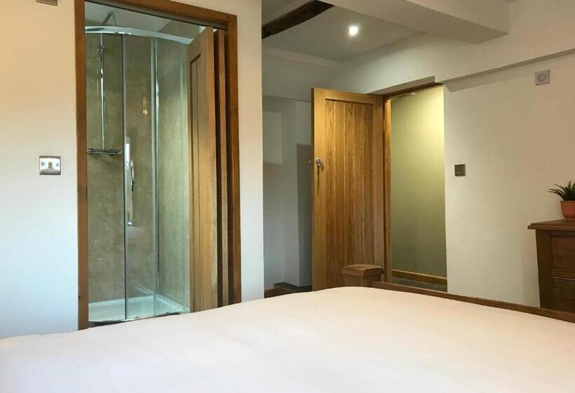 민박 The Black Dog Inn