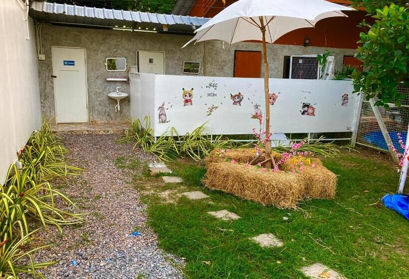 Bed and Breakfast เดอะมินิมอล นอร์ดิกเฮ้าส์the Minimal Nordic House By The Mountain Ozoneบ้านโอโซนขุนเขาแก่งกระจาน