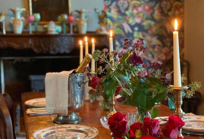 Chateau Mas De Pradie B&b Fountain View Room