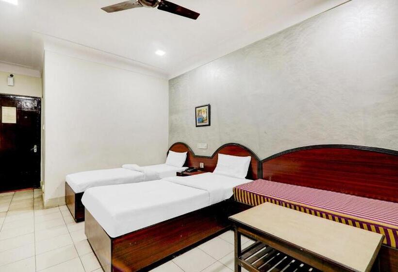 Collection O Hotel H P