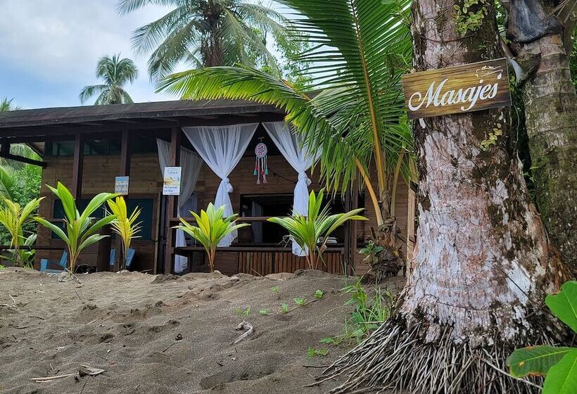 Ecohotel Bahía Terco