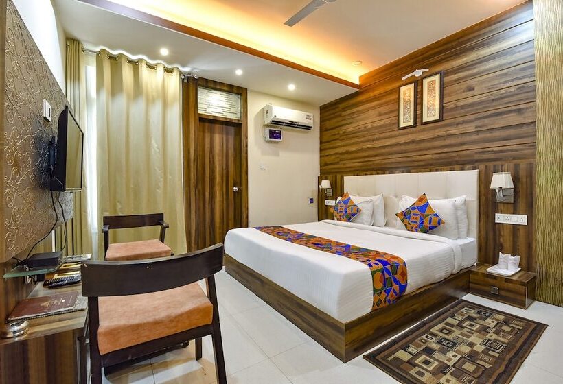 Fabhotel Prime Royal Park