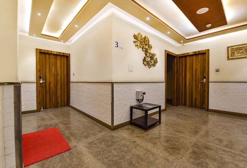 Fabhotel Prime Royal Park