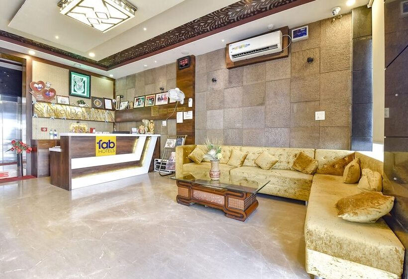 Fabhotel Prime Royal Park