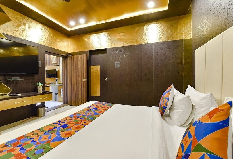 Fabhotel Prime Royal Park