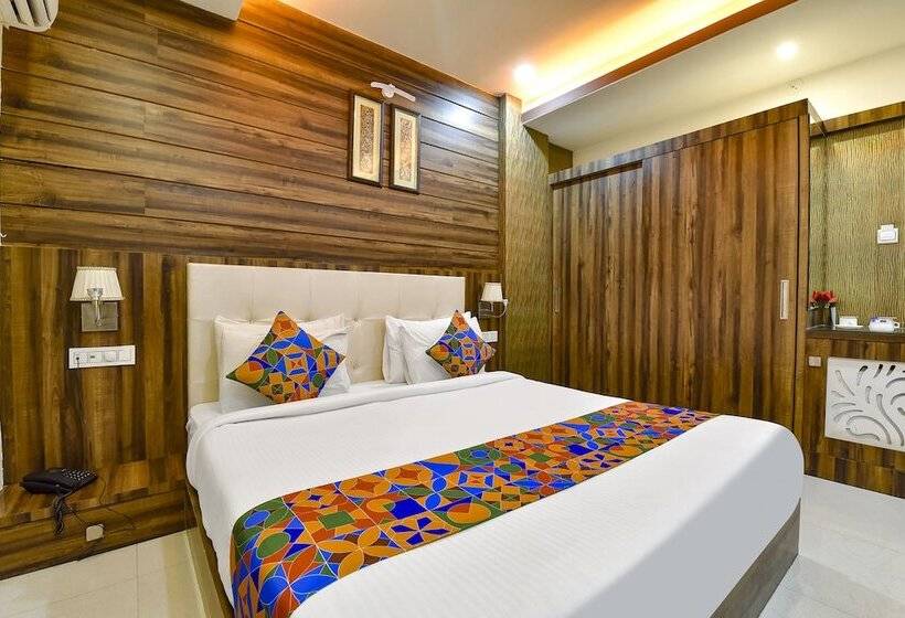 Fabhotel Prime Royal Park