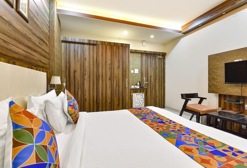 Fabhotel Prime Royal Park