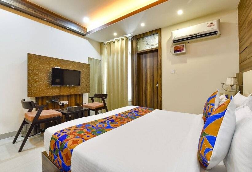 Fabhotel Prime Royal Park