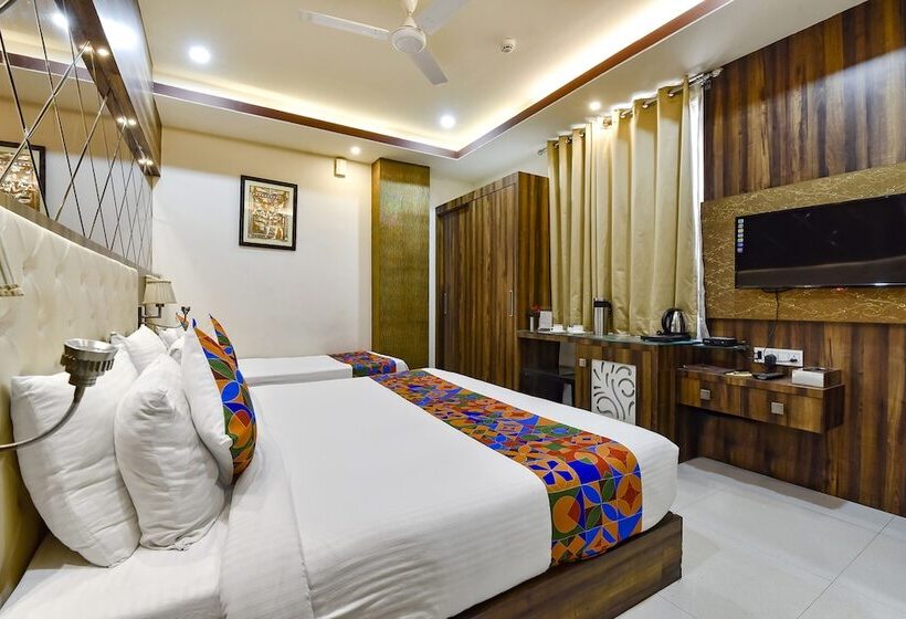 Fabhotel Prime Royal Park