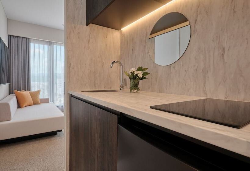 Fav Lux Hidatakayama