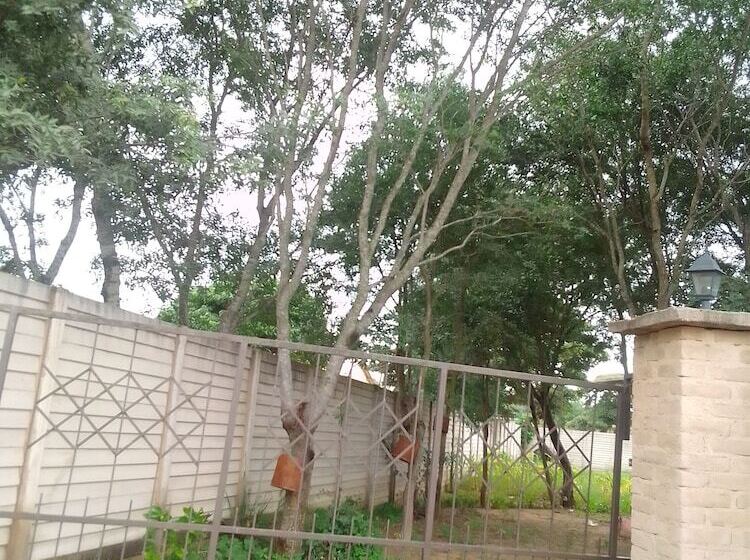 Bed and Breakfast Garden Guest House Bed & Bre Chitungwiza