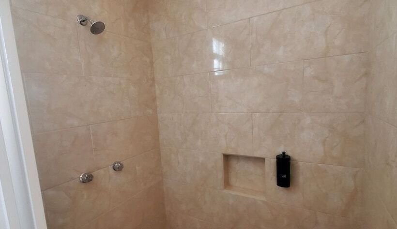 Hostal Guelaguetza Danza De La Pluma