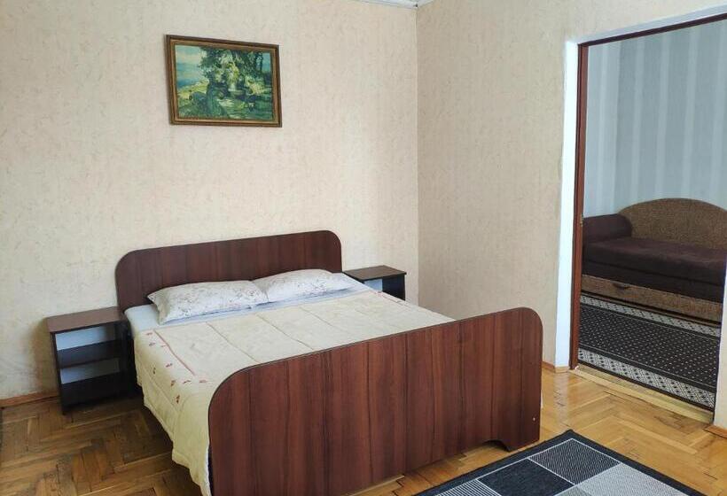 فندق комунальне підприємство готель україна