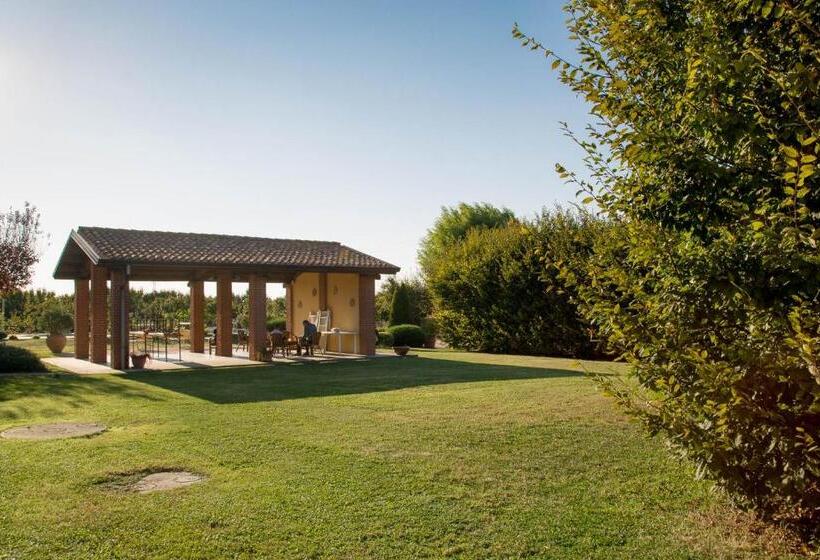 ホテル Agriturismo Forzello