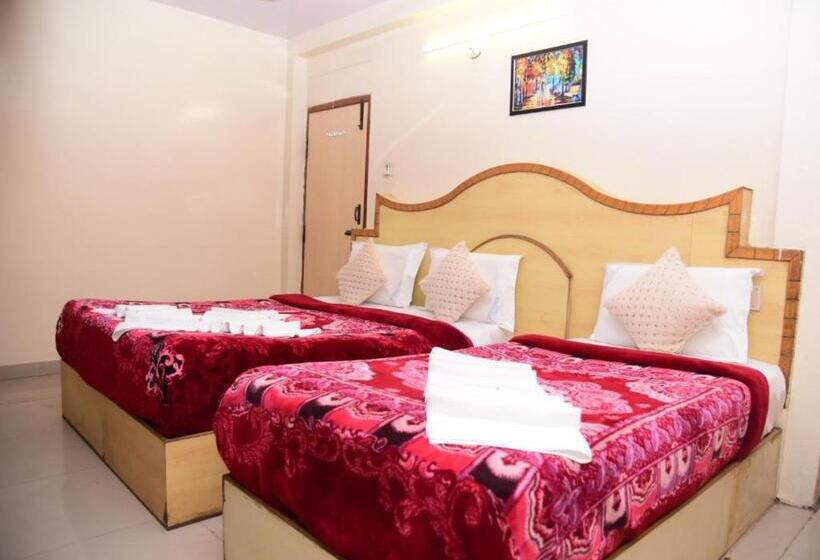 فندق Ajantha Palace