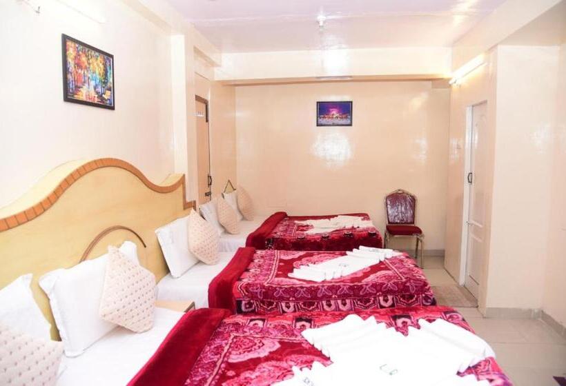 فندق Ajantha Palace