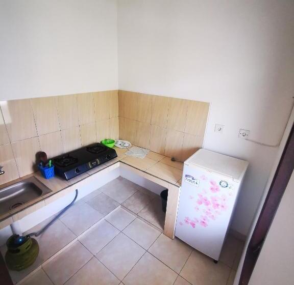 בית מלון כפרי Amed Yogika Center, Villas, Sauna And Restaurant