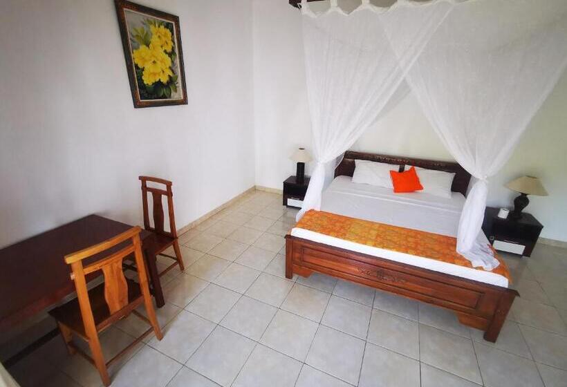 בית מלון כפרי Amed Yogika Center, Villas, Sauna And Restaurant