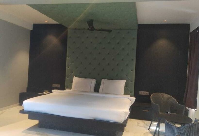 בית מלון כפרי Arc Valley Resort Mahabaleshwar