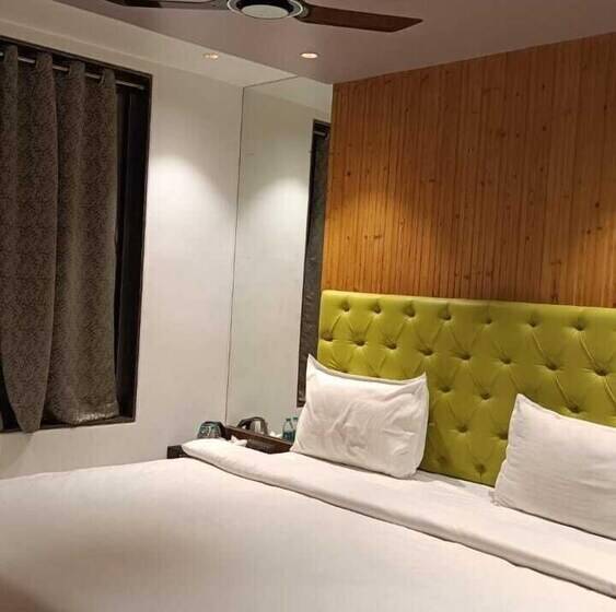 בית מלון כפרי Arc Valley Resort Mahabaleshwar