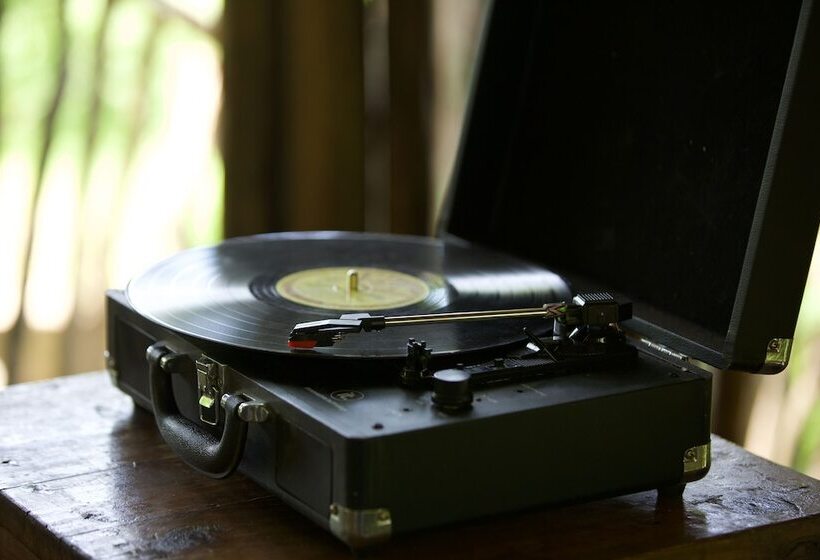 בית מלון כפרי Baker Safari Company