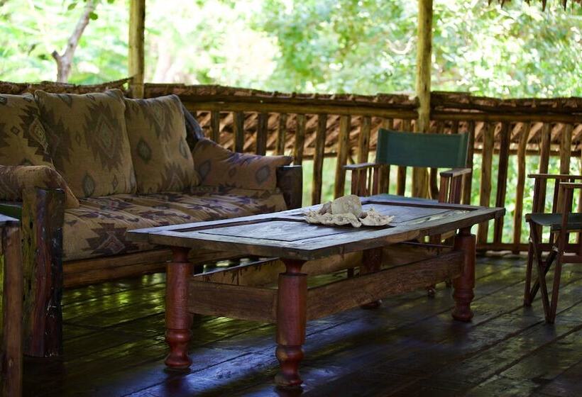 בית מלון כפרי Baker Safari Company