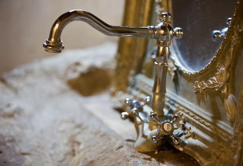 בית מלון כפרי Baker Safari Company