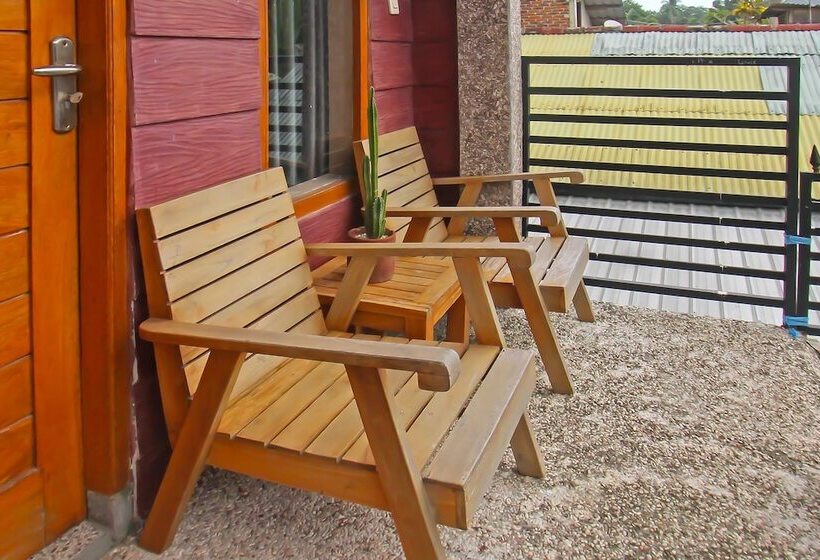 فندق Bale Datu Homestay By Oyo