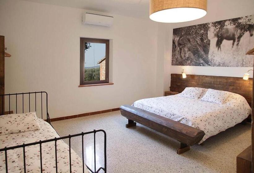 هتل Bio Agriturismo Corte Degli Ulivi