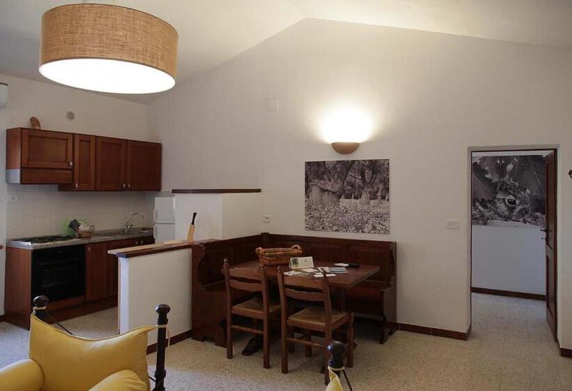 هتل Bio Agriturismo Corte Degli Ulivi