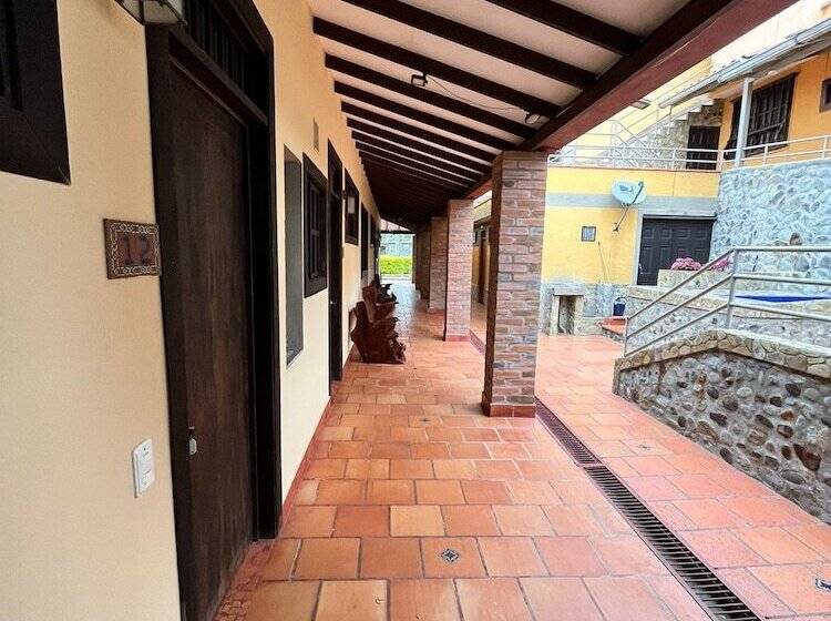 Отель Bora Bora Campestre Los Mangos