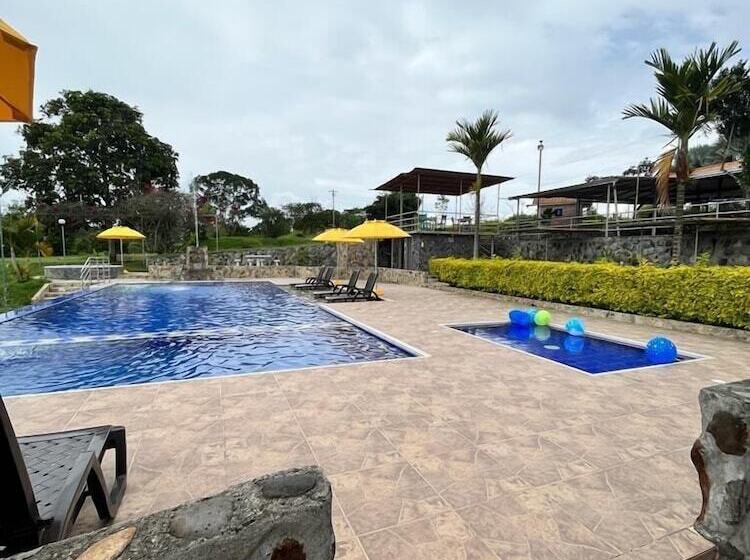 Отель Bora Bora Campestre Los Mangos