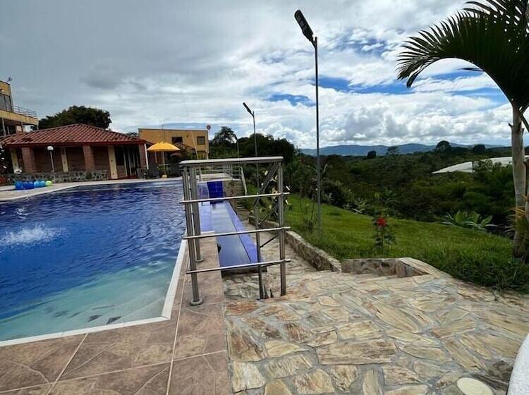 Отель Bora Bora Campestre Los Mangos