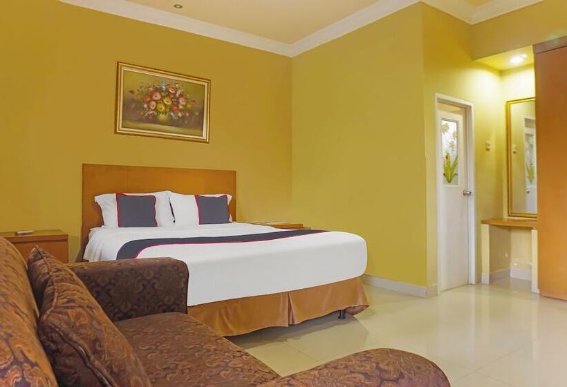 فندق Capital O 92836 Villa Kampoeng Katineung