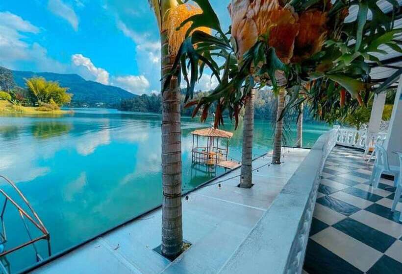 ホテル Casa Linda Guatapé