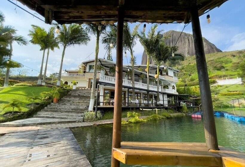 ホテル Casa Linda Guatapé