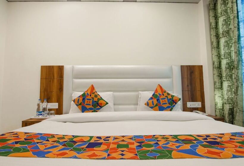 בית מלון כפרי Fabexpress Sagar Residency