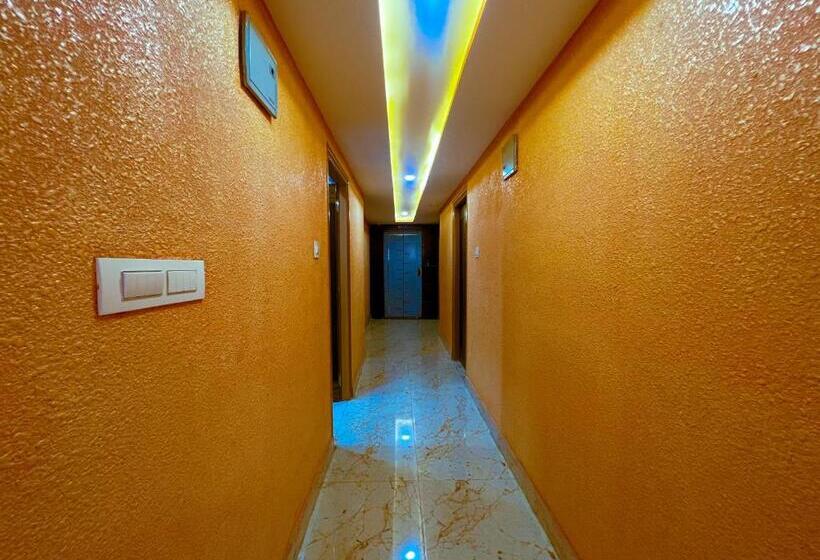 Отель Grand Palace