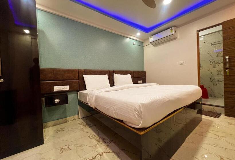 Отель Grand Palace