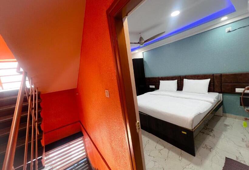 Отель Grand Palace