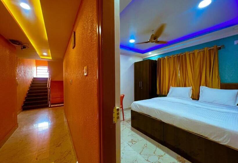 Отель Grand Palace