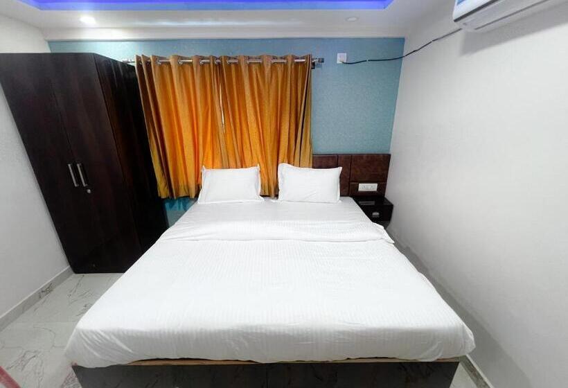 Отель Grand Palace