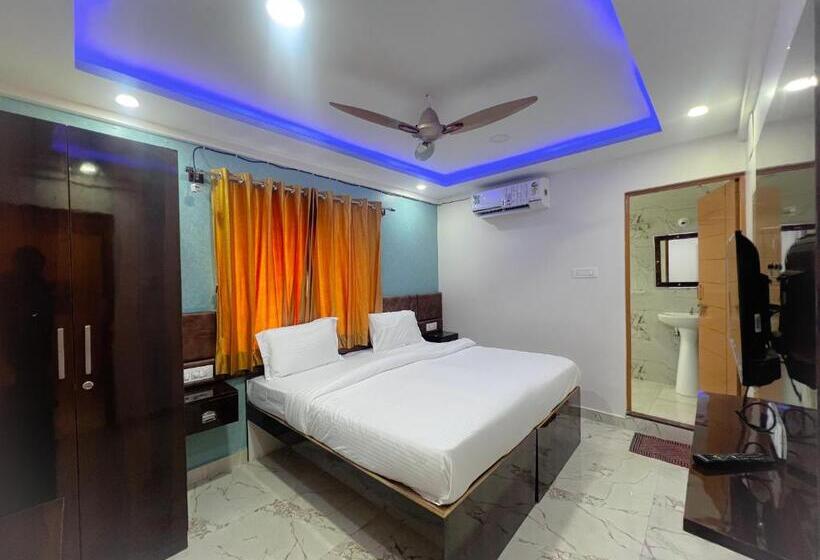 Отель Grand Palace