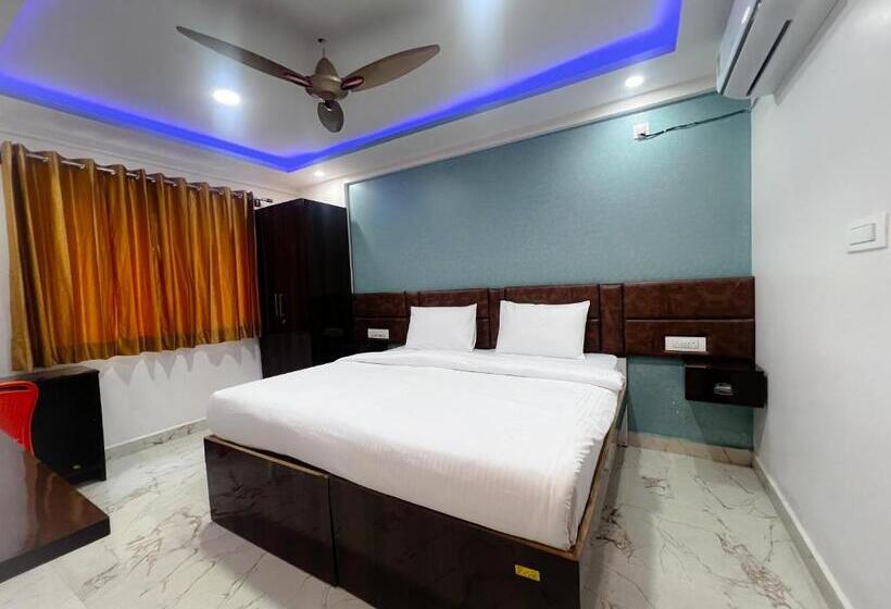 Отель Grand Palace