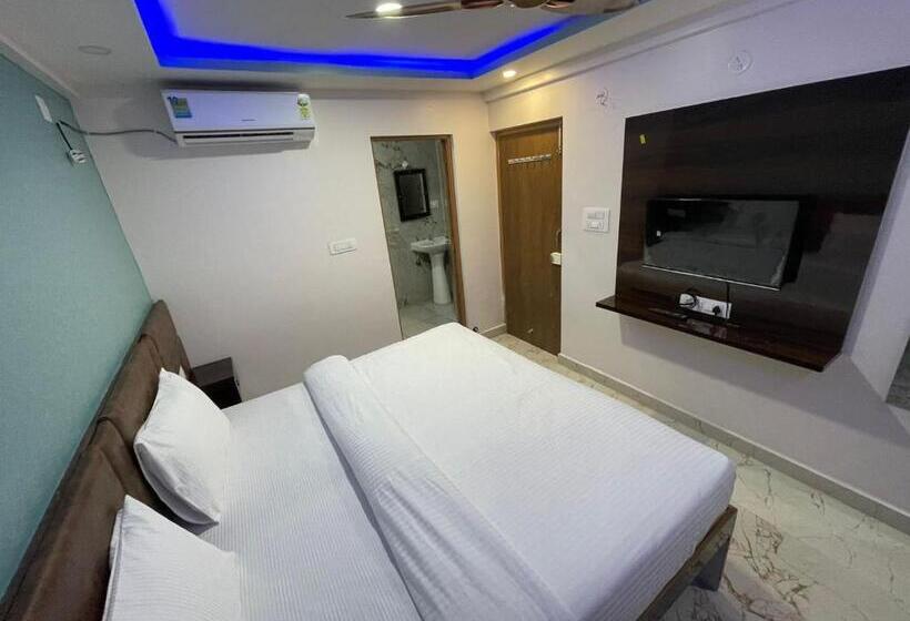 Отель Grand Palace