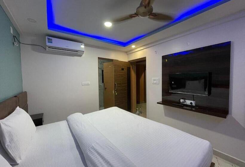 Отель Grand Palace