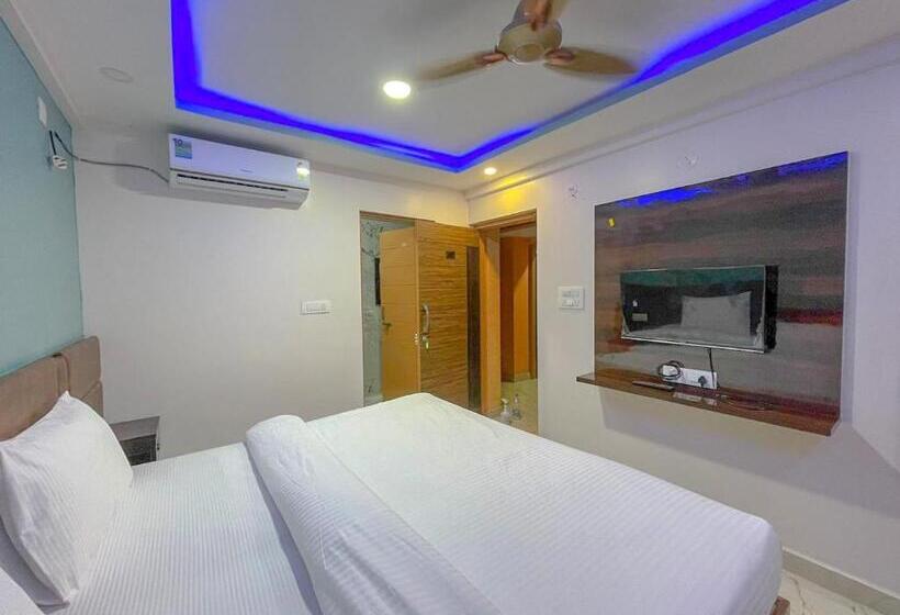 Отель Grand Palace