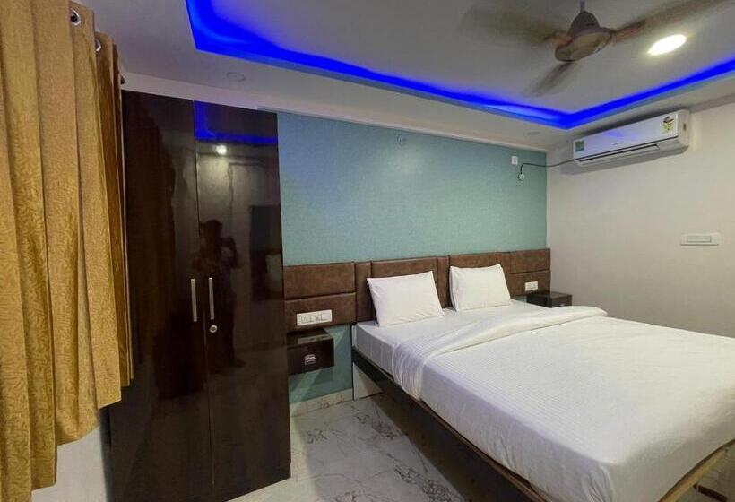 Отель Grand Palace