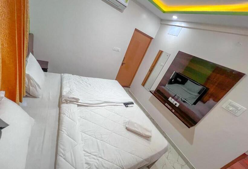 Отель Grand Palace