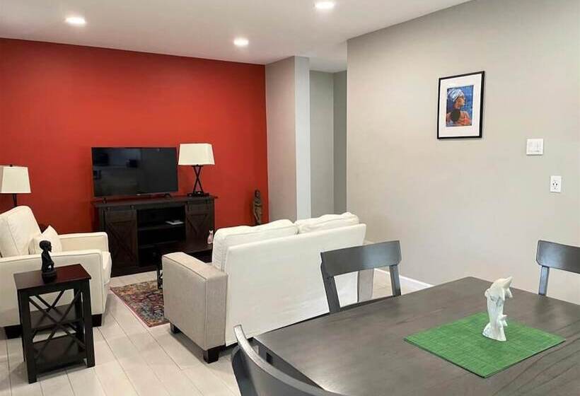 호텔 Hillsboro Residence & Suites Condo